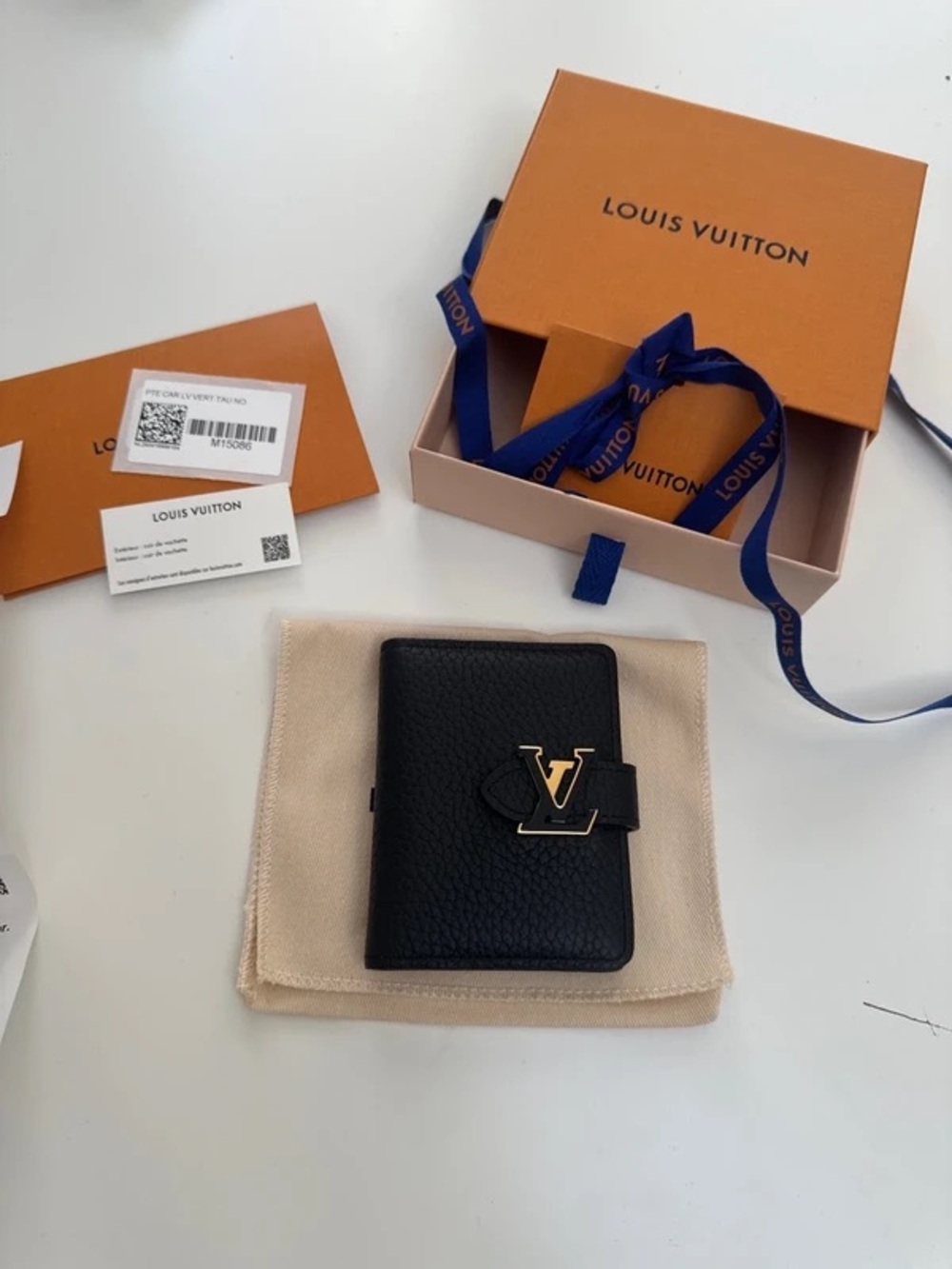 Louis Vuitton Black Pebbled Leather Card Holder with Gold LV Clasp